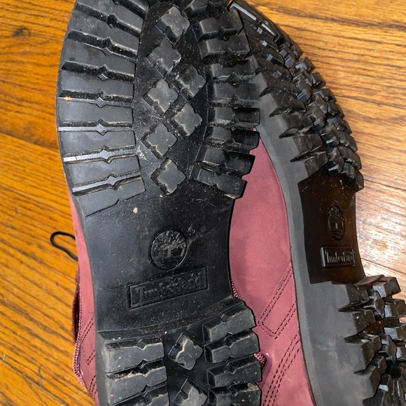 Timberland Boots Men’s size 9 color, burgundy, only worn once - Picture 6 of 6